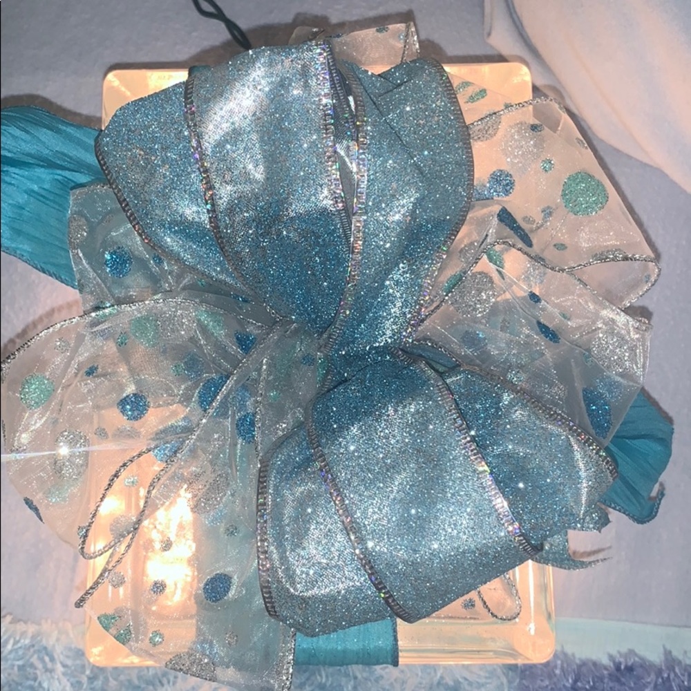 bow glass lightbox